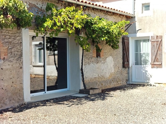 Gîte de Kairos à Savigné - Vienne - entrée du gîte