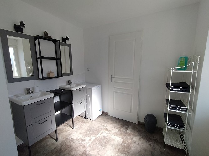 18- salle de bain rez de chaussé