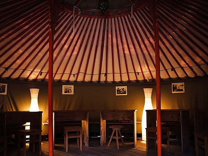 Yourtes de la Ferme des Ânes de Vassivière