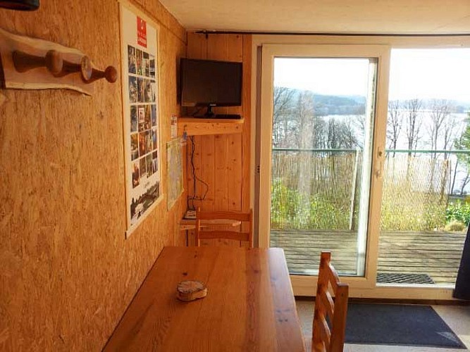 gite_location_vassiviere_loutre_TV