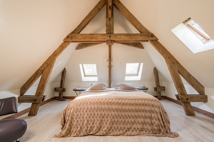 vakantiehuis-haute-vienne-la-bastide-slaapkamer-het-lijkt-wel-een-suite-zo ruim-221