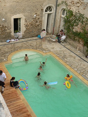 Domaines du Moulin Authier : Meublé Le Prieuré de Coussac-Bonneval – Gîte 1