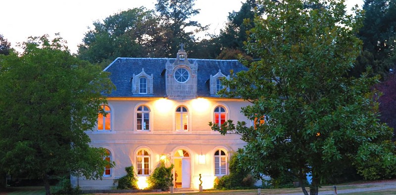 Domaines du Moulin Authier : Meublé Le Prieuré de Coussac-Bonneval – Gîte 1