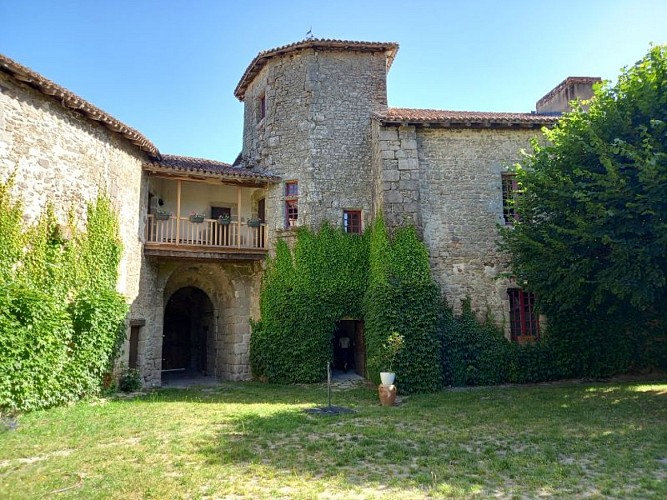 Gîte du Chateau des ducs - Mortemart  ©Marlène Forster