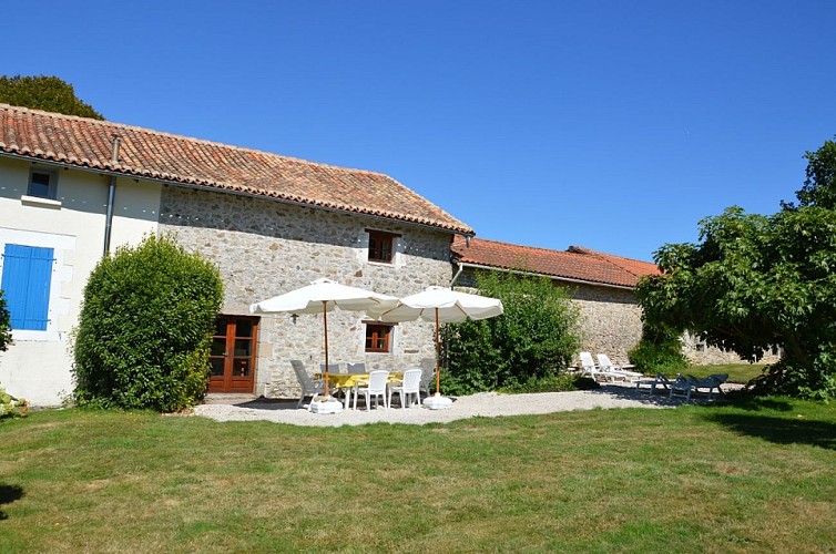 Meublé de tourisme "La Châtaigne" (La Lègerie)_1