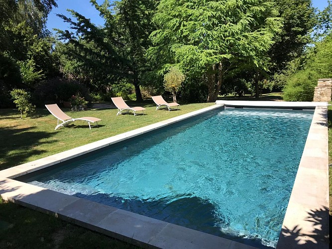 Meublé :  Mr ROUSSEAU