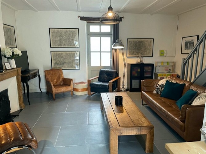 2DEAC2CD-8932-4C55-A5D3-4A317D4DB9C0