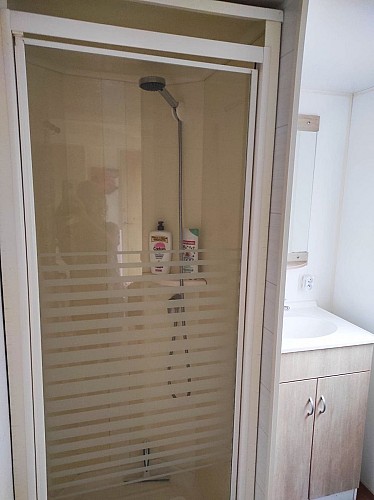 Salle de bain cabine de douche