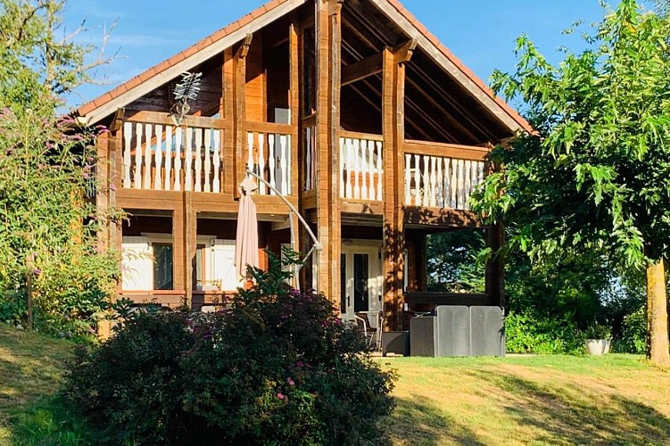 Gite-1-les-chalets-de-Meilhac