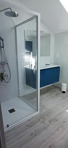 Lou Coucut Salle de bain et wc séparé