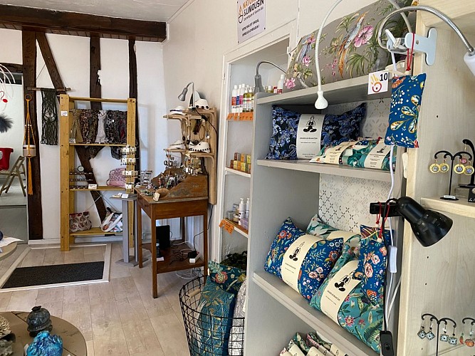 boutique-createurs-rochechouart-poltourisme (3)