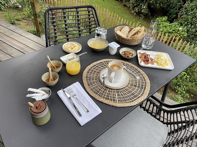 Haritzaga petit dejeuner Biarritz