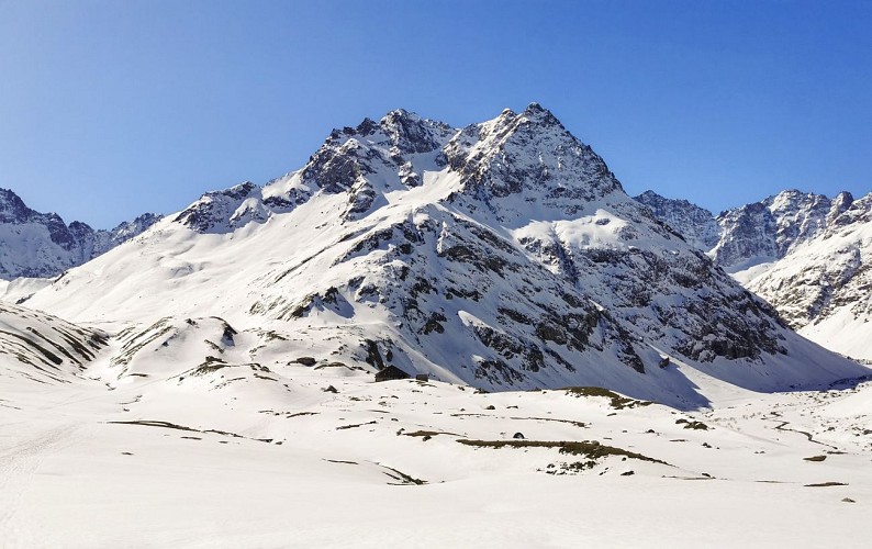 Refuge de l'Alpe de Villar d'Arène (FFCAM)