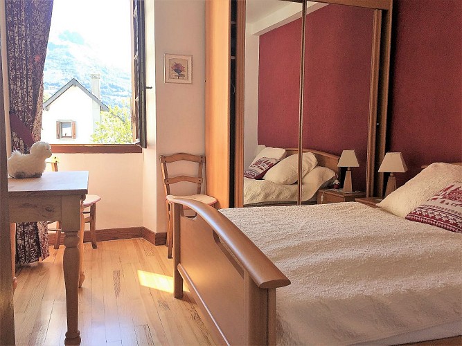 Gîte LES HIRONDELLES- chambre 1