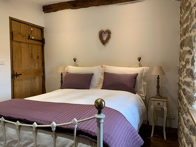 AD4DE25E-F102-4AEE-A2EC-036ABFC93C51_1_105_c