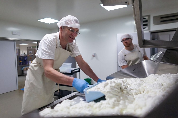 354226554_113400521783897_8276024181805410896_n