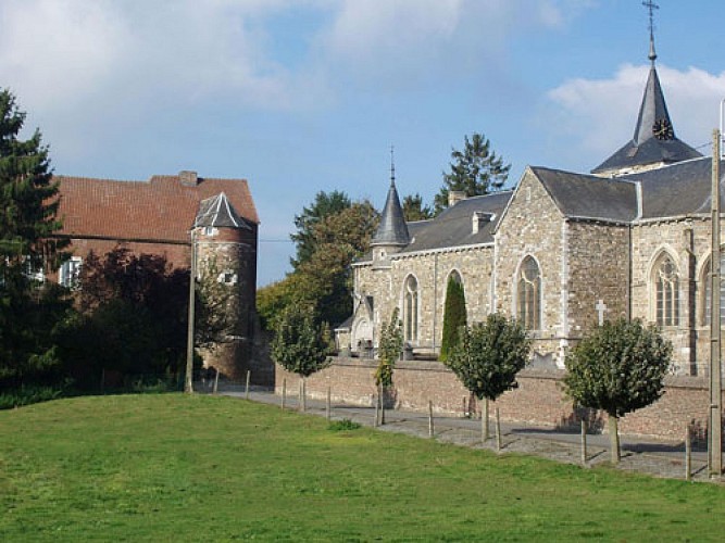 L'église Saint-Pierre et l'enclos paroissial
