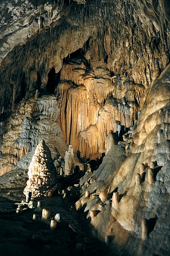 Domaine des Grottes de Han