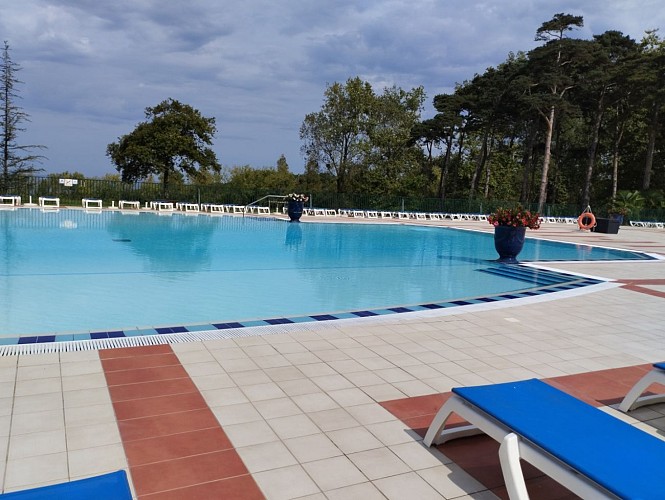 freiss_piscine_meuble_urr