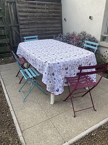 Le coin repas en extérieur 