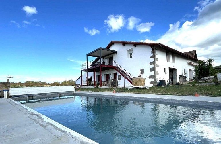 gite-iholdy-mendiburia-coeur-pays-basque--ref--G143059