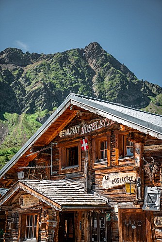 Auberge la Roselette (1871m)