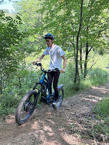 Randonnée en trottinette électrique dans le vignoble