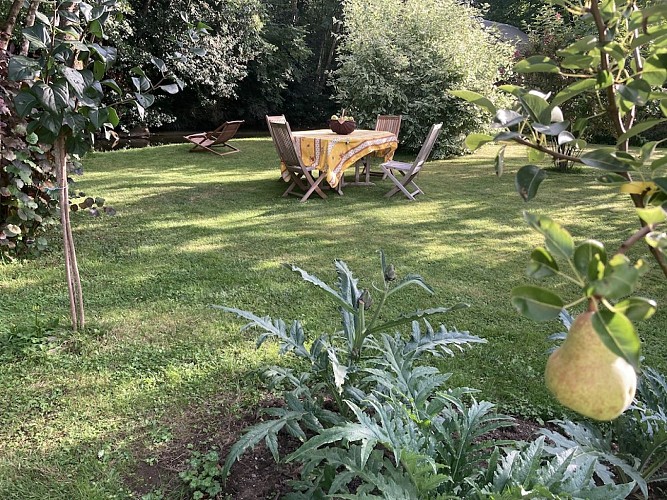 Coin repos Table jardin Rivière