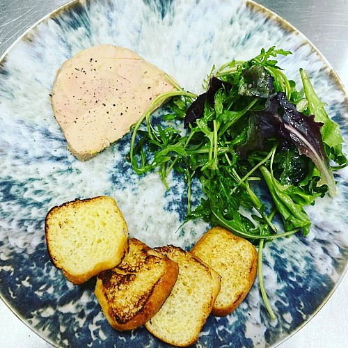 378202102_792115372916900_7956722934245947019_n