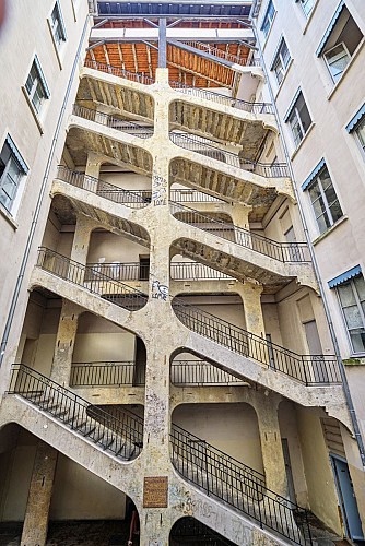 La cour des Voraces