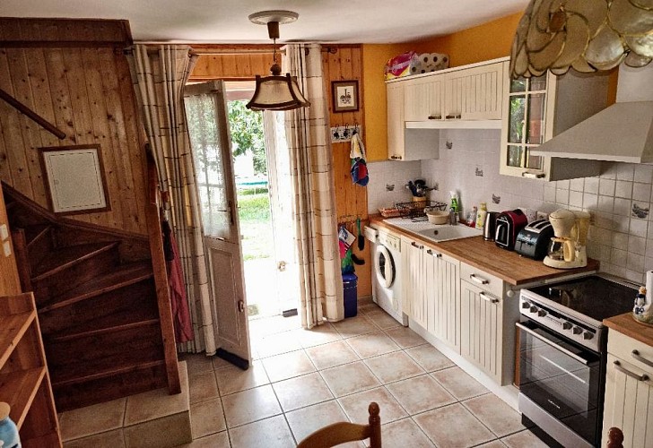 2023 - LABA - Gîte Didier CELSE - Entrée et cuisine - ©Didier CELSE