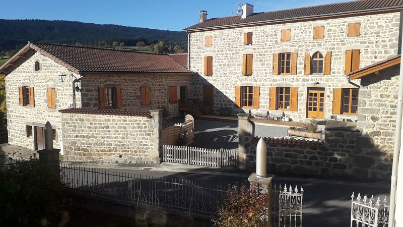 Auberge de la source