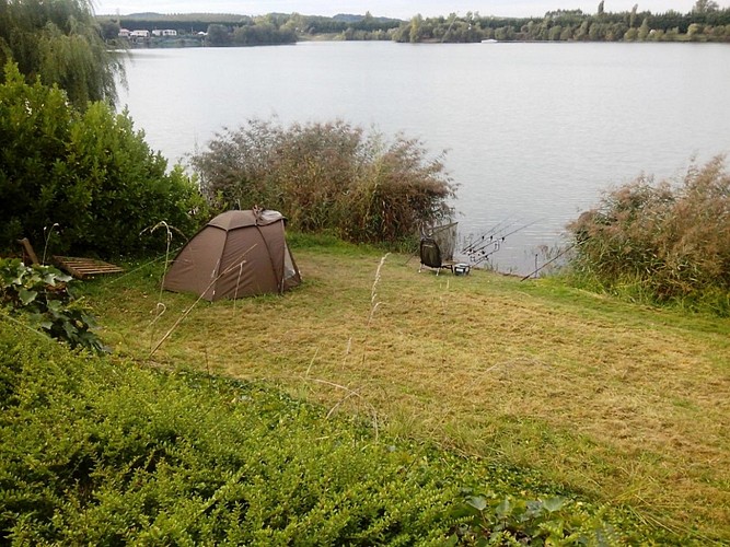 Lac-de-Sames-peche-au-carnassier