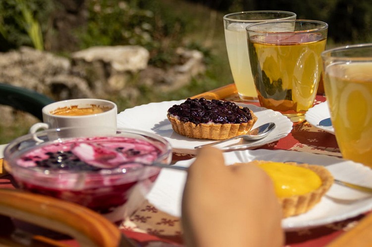 Goûter à la Ferme des Cimes