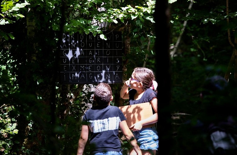 vallée mystérieuse chateau jeu enfant Dordogne_bridoire_2022_hd