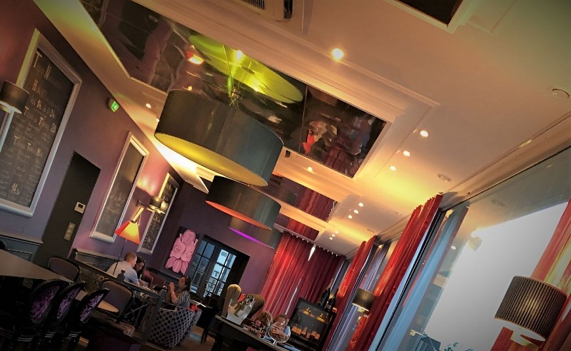 Andry-1867-Lounge Bar_Ouistreham - ambiance