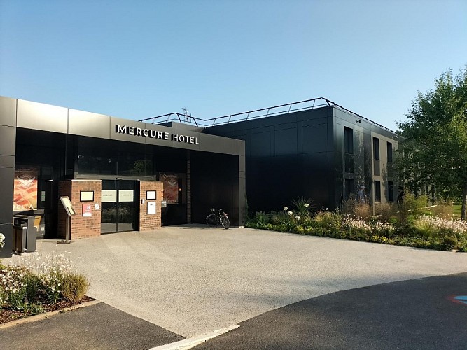 mercure-cote-de-nacre-facade-2