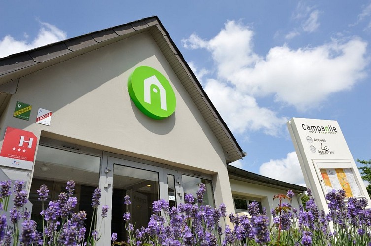 campanile_mondeville Facade