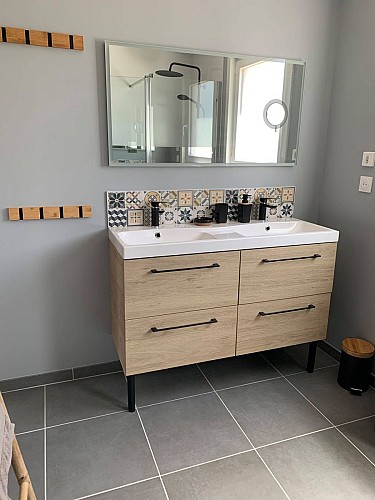 À la petite Écluse