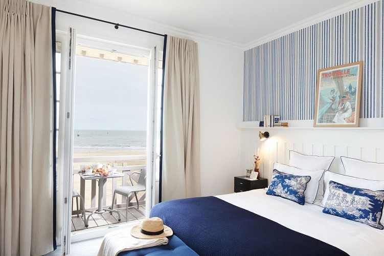 HOTEL LE FLAUBERT - TROUVILLE SUR MER - NORMANDY 