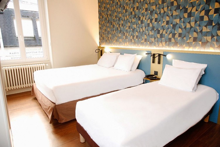 HOTELDEFRANCE-CHAMBRE TRIPLE
