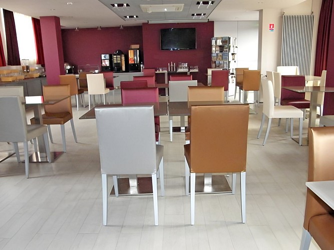 Hotel St-Pierre à Vire - petit déjeuner