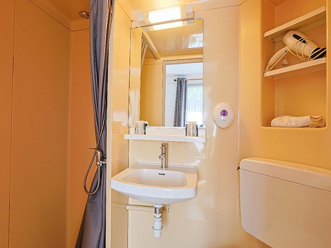 hotel-francois-d-o-chambre-standard-salle-d-eau