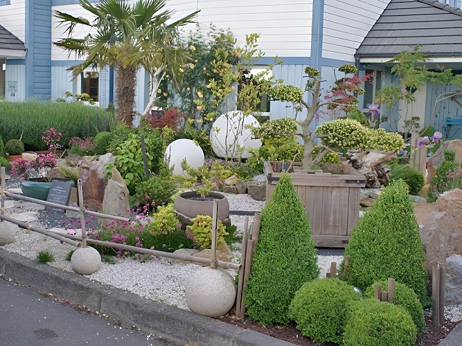 Hotel-Ibis-Budget---Dives-sur-mer---jardin1-800X600