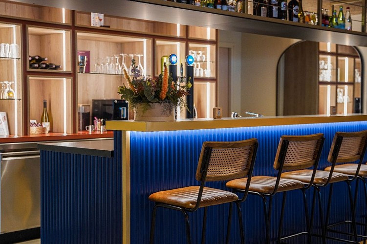 le bar - Ibis Port en Bessin