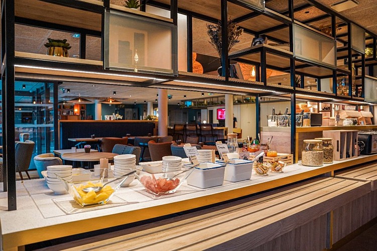 @HÔTEL-IBIS-PORT-EN-BESSIN-22