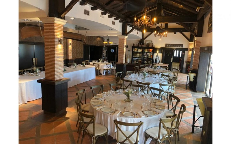 Salle Cocktail type dîner