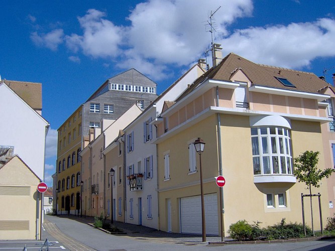 Houdan, anciens établissements Fouché