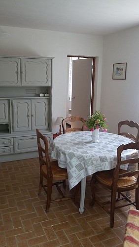 2 Room Apartment, Rue Miniclau