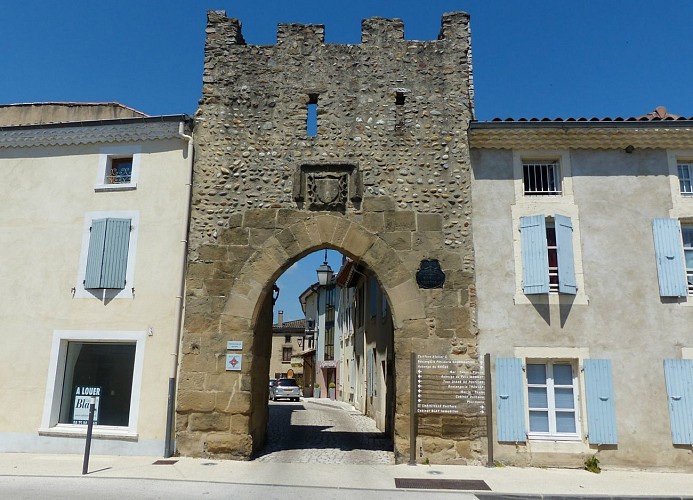 das Tor von Roussillon